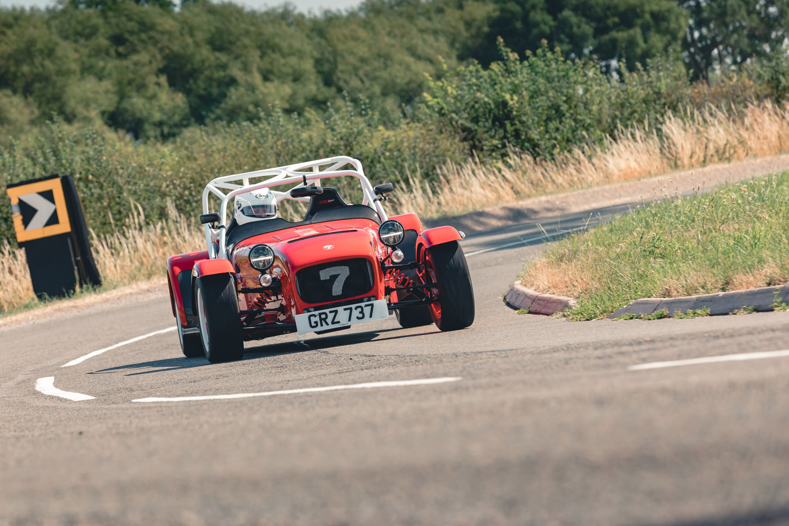 17 Caterham Seven 420 Cup RT 2022 front corner