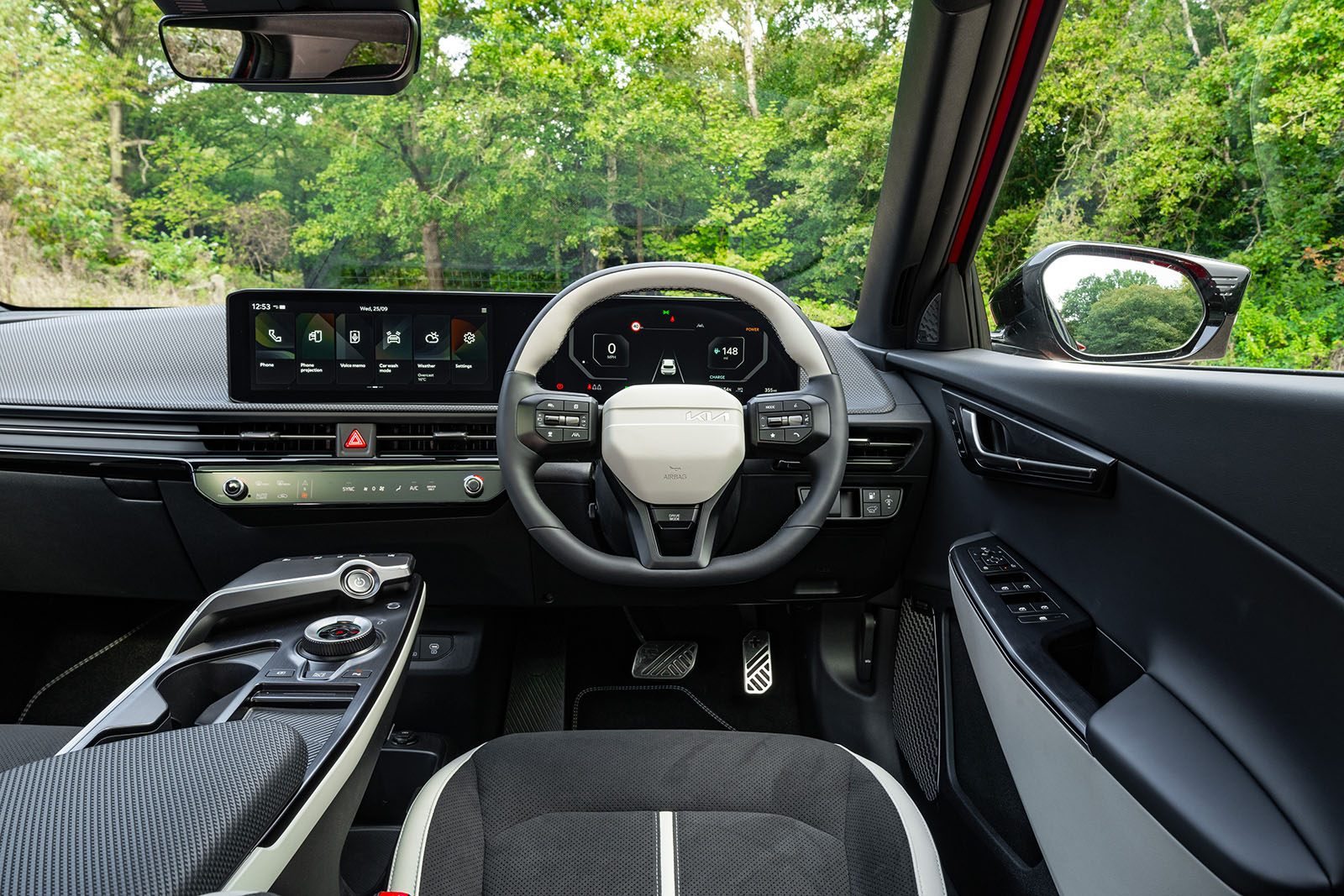 2024 Kia EV6 dashboard