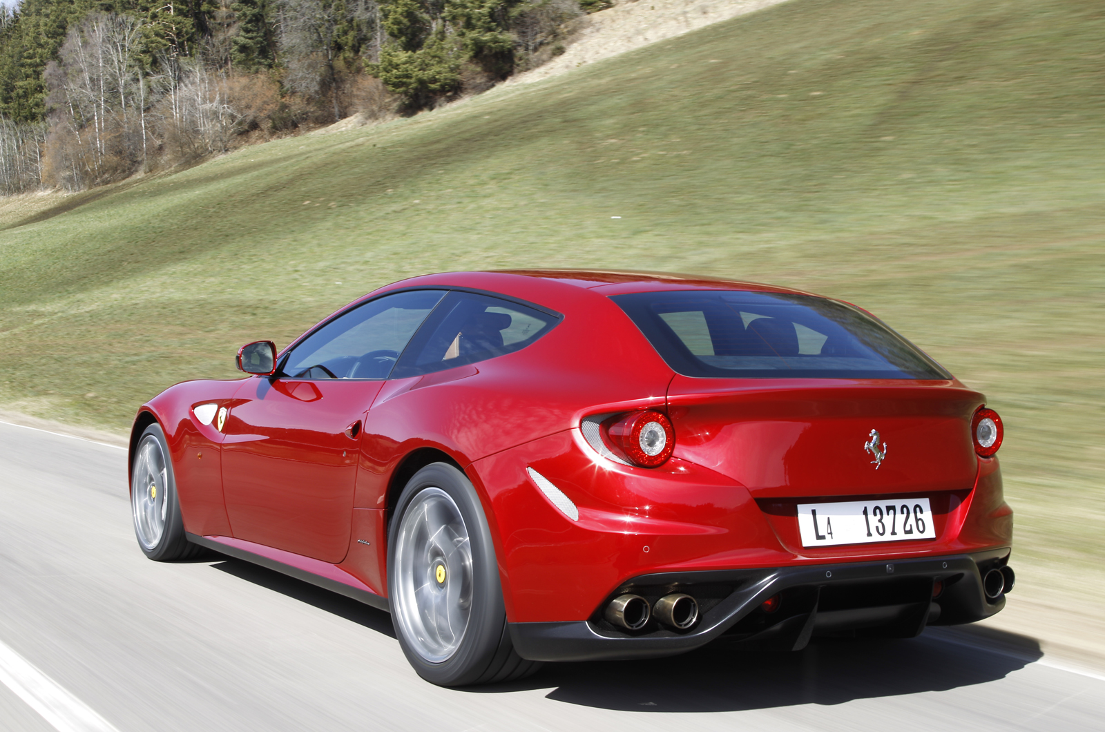 Four-wheel drive Ferrari FF