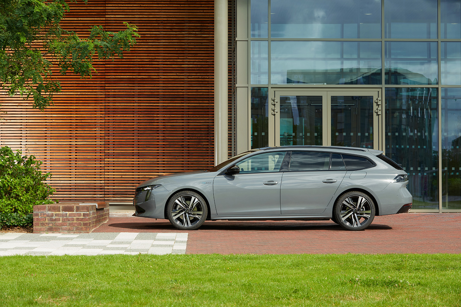 5 peugeot 508 profile estate