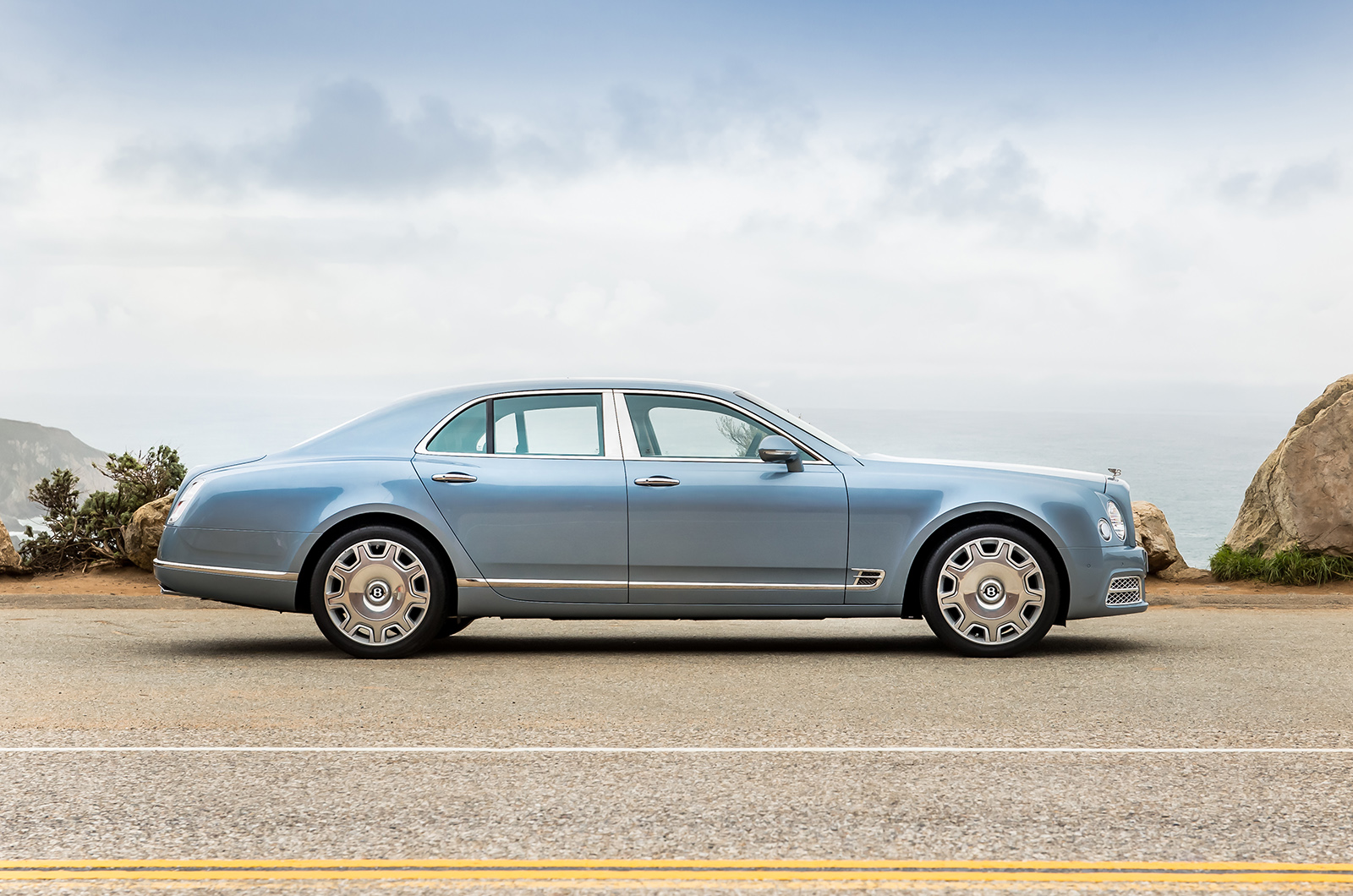 Bentley Mulsanne side profile