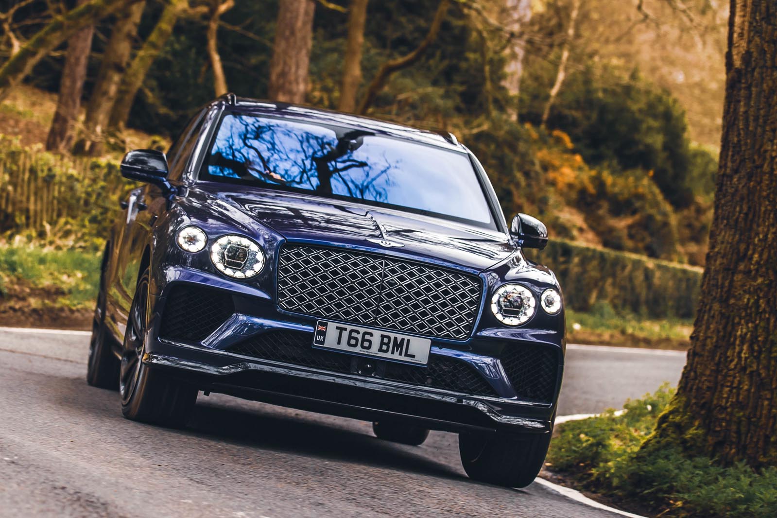 bentley bentayga mulliner ewb review 202424 front cornering