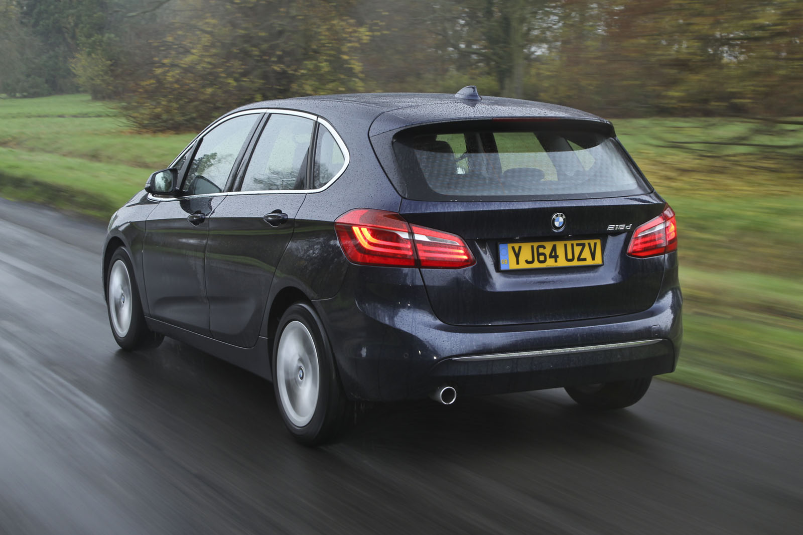 BMW 2 Series AT's rear