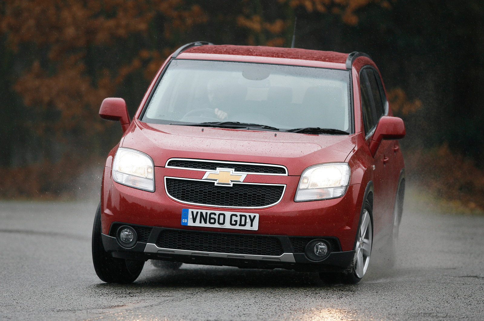 Chevrolet Orlando cornering