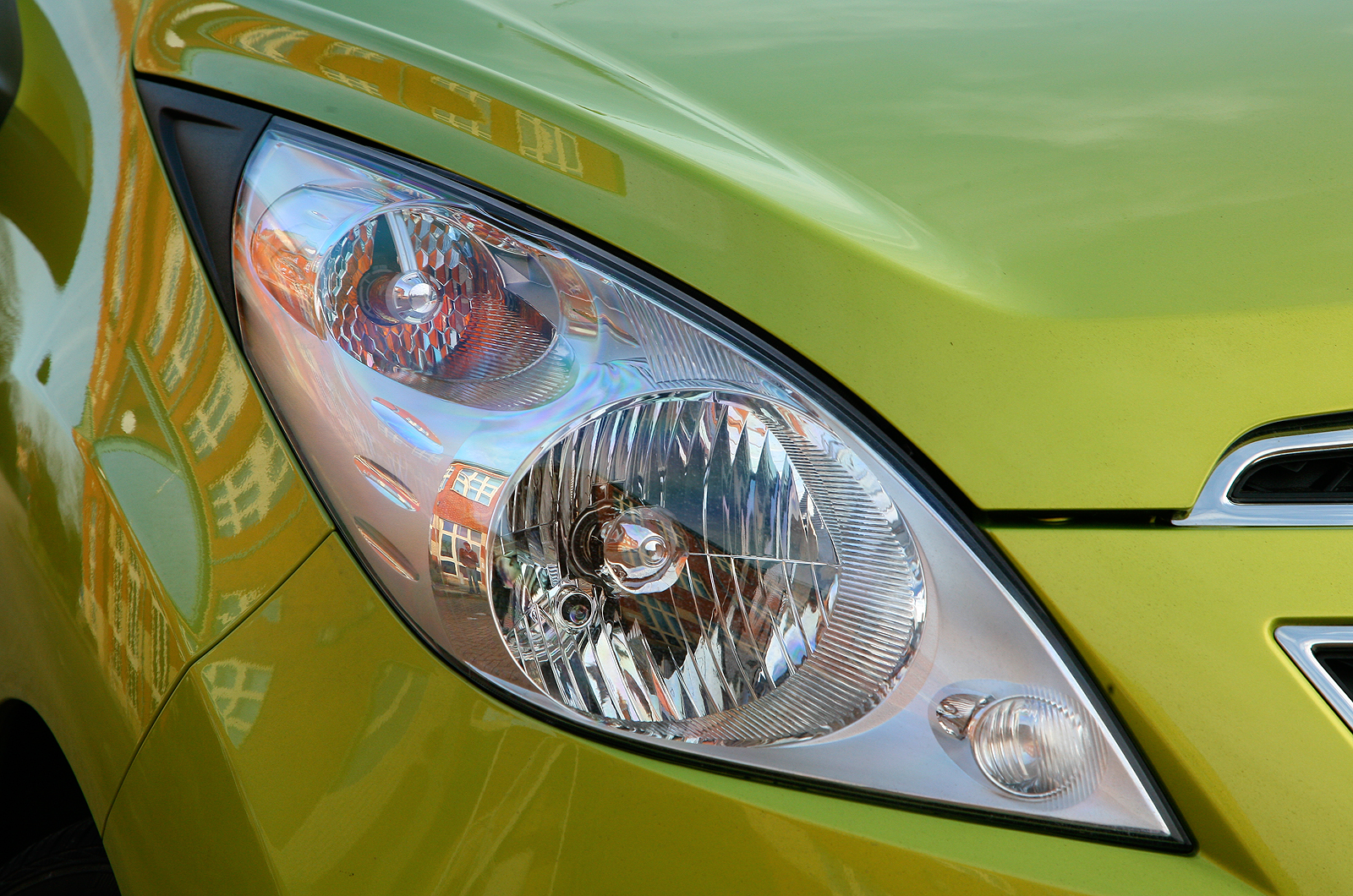 Chevrolet Spark headlight