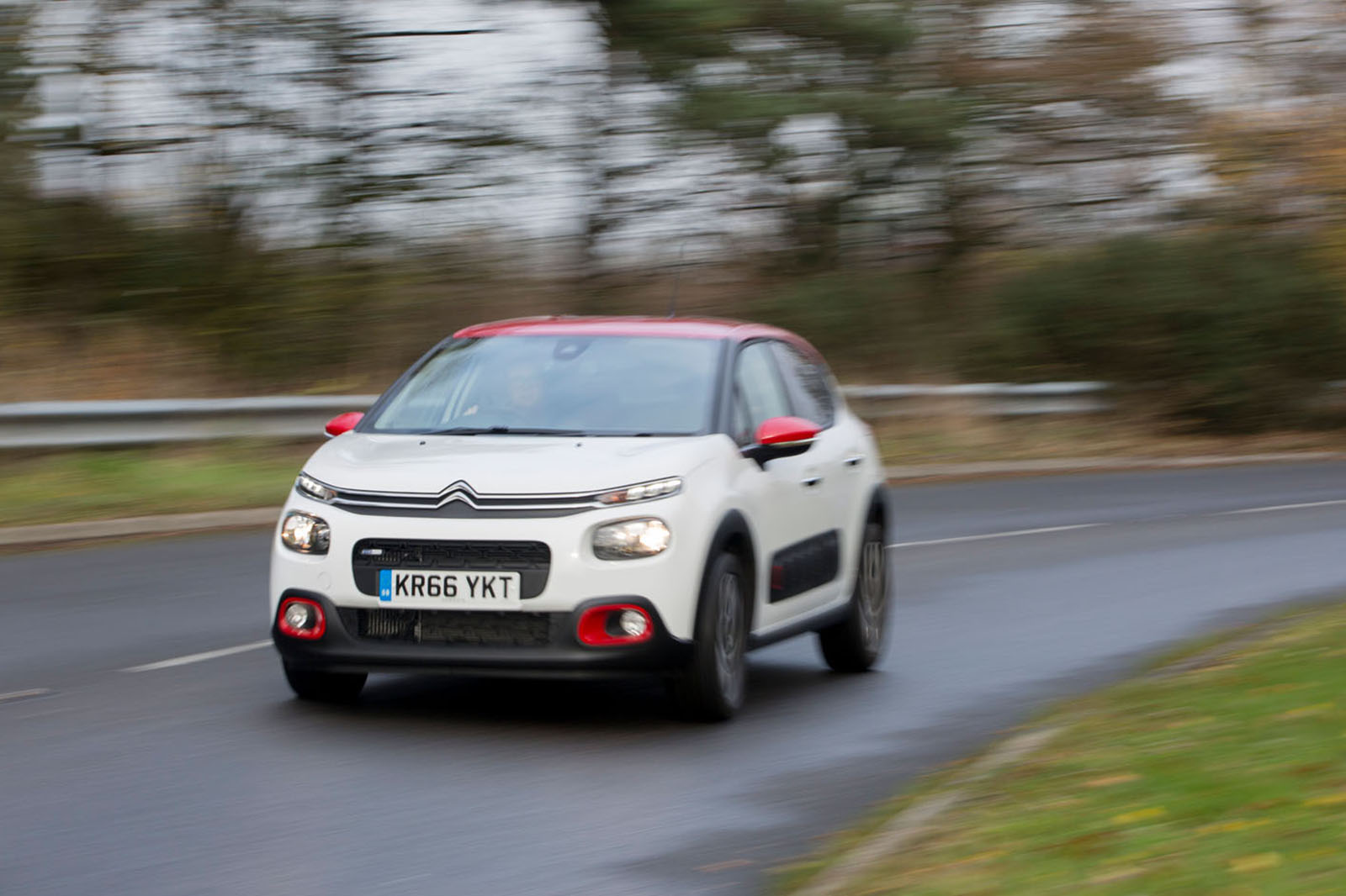 Citroën C3 cornering