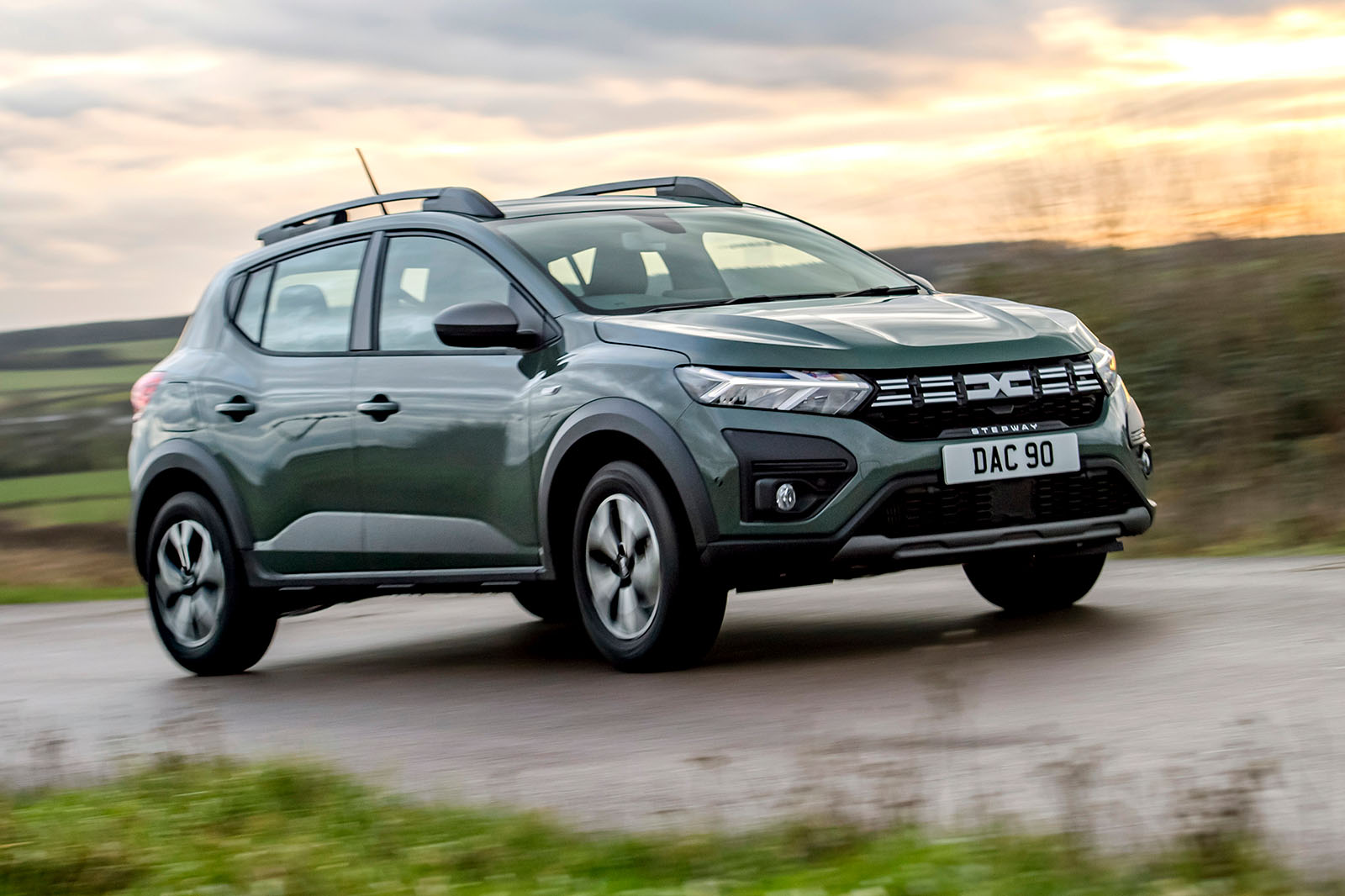 dacia sandero stepway road test review 2023 03 panning