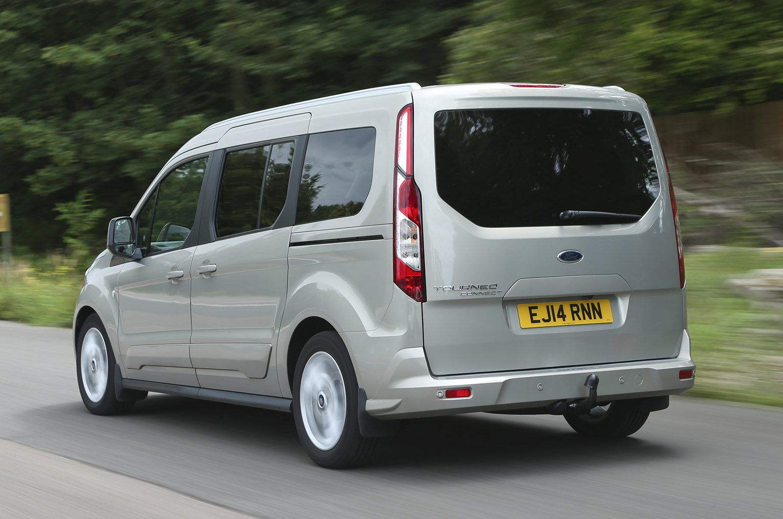 Ford Grand Tourneo Connect rear