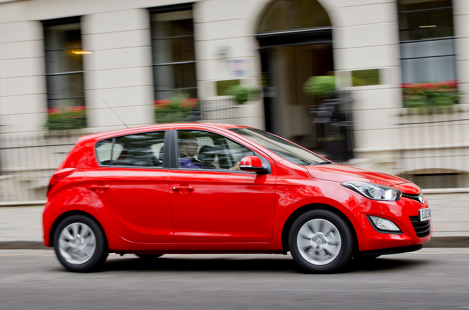 Hyundai i20 side profile