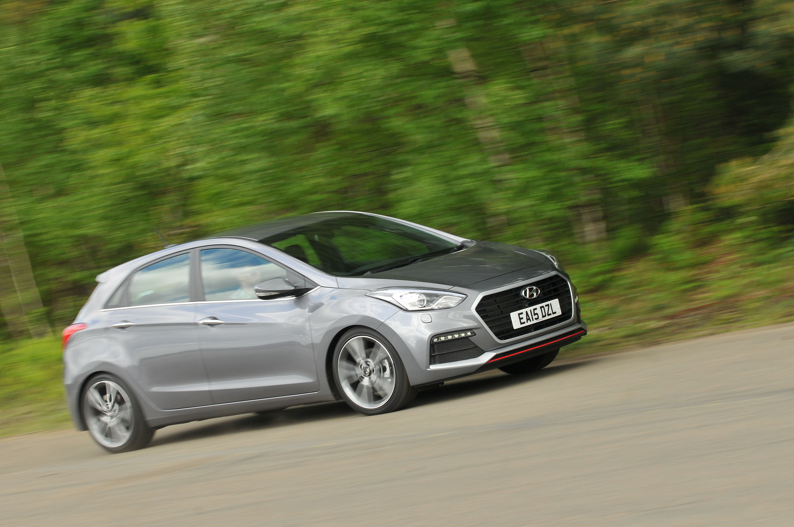 Hyundai i30 Turbo cornering