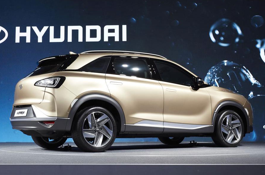 170817 Hyundai motors next gen fuel cell suv 6