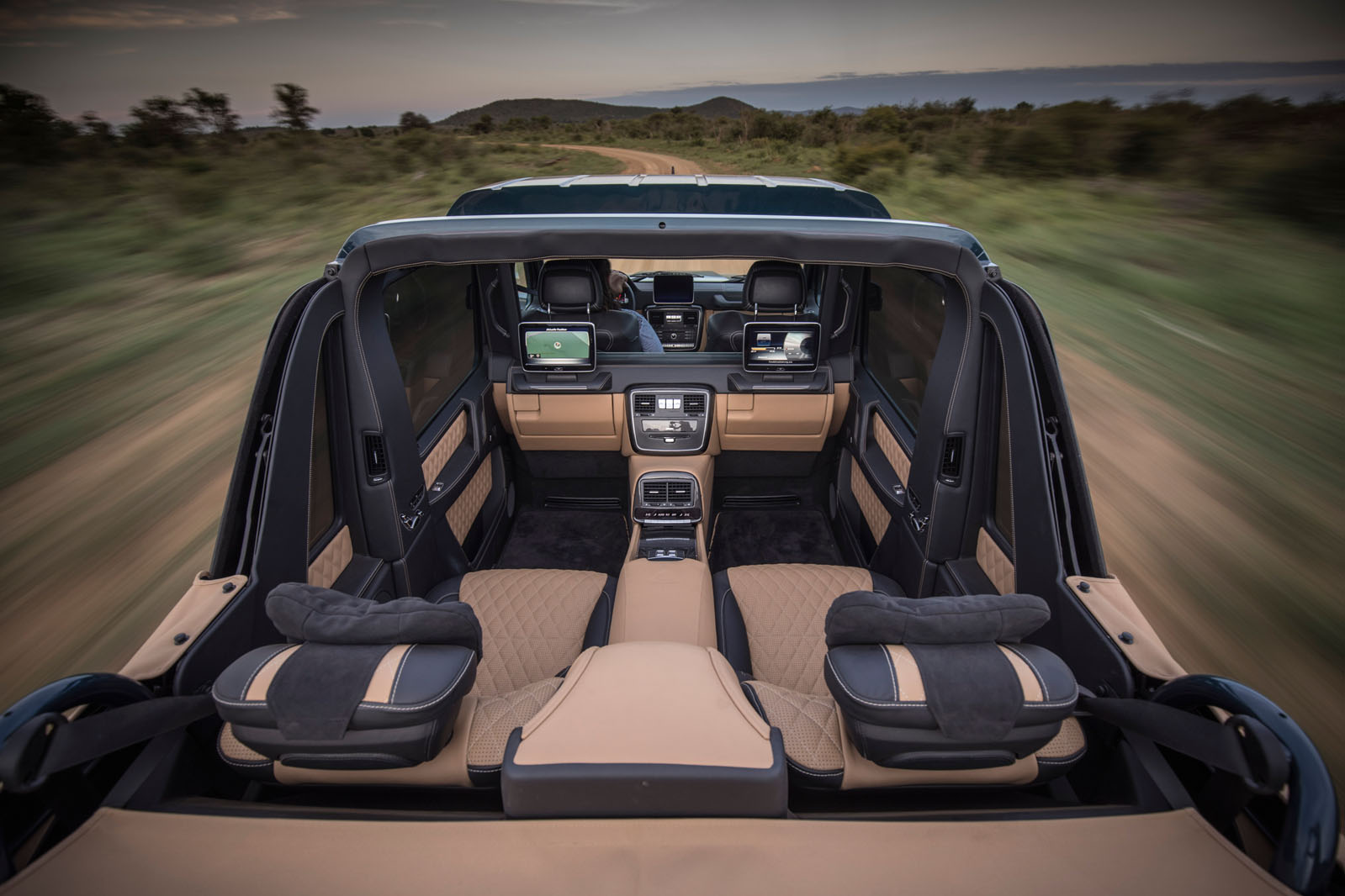 Audi a4 allroad uk 2017 web 2565