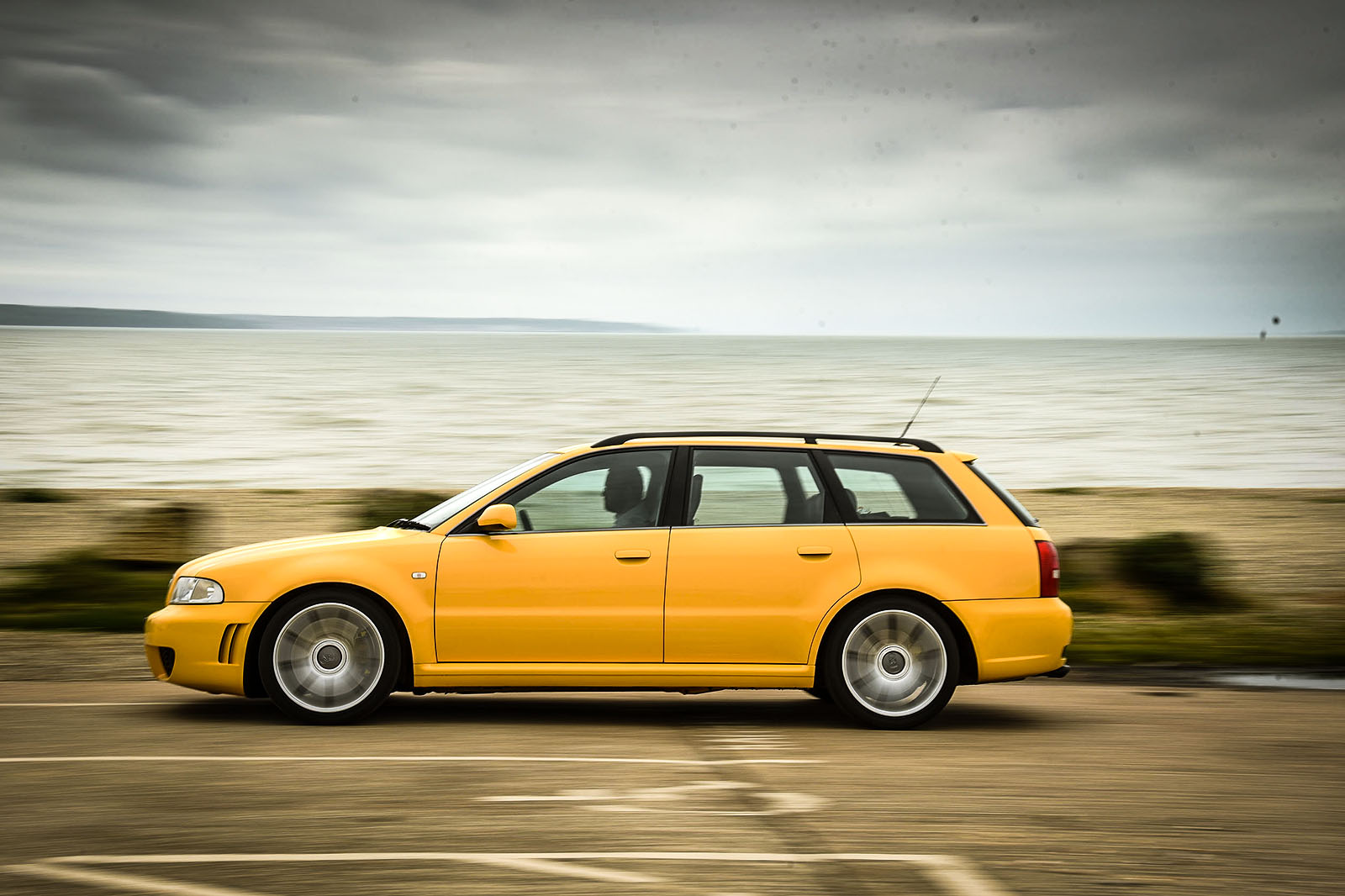 Audi rs4avant ubg 936