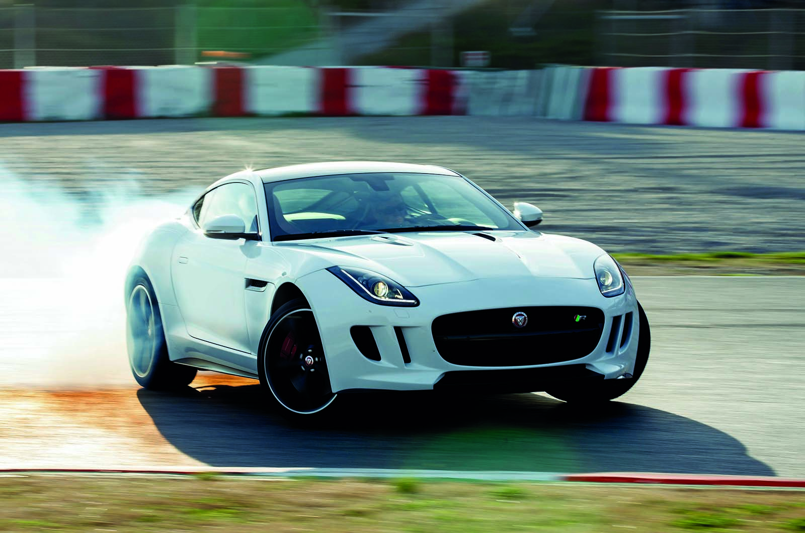 F type autocar 018
