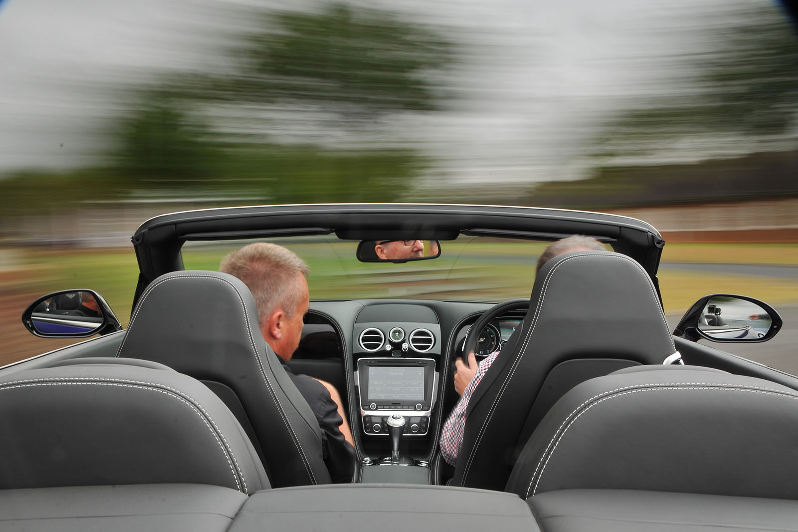 Footballer training web 07