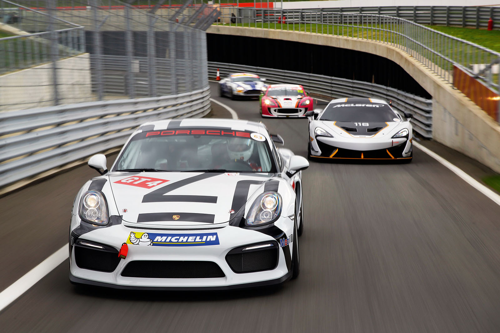 Gt4 cars web 057