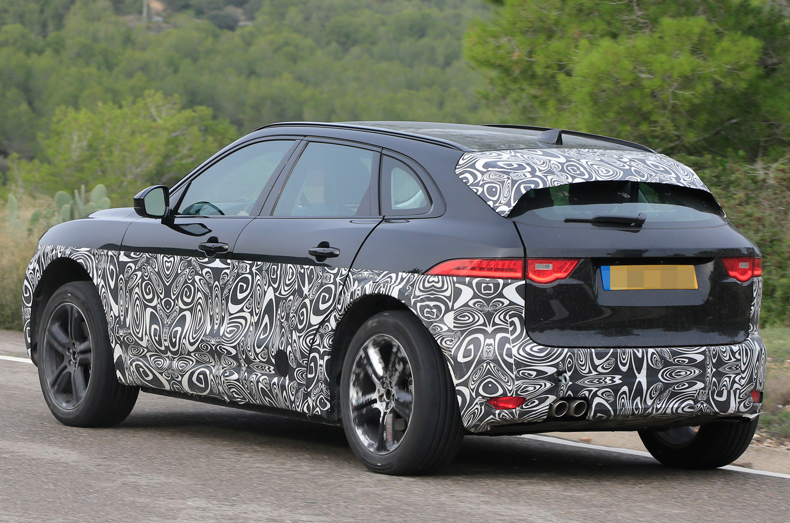 Jaguar i pace mule 008