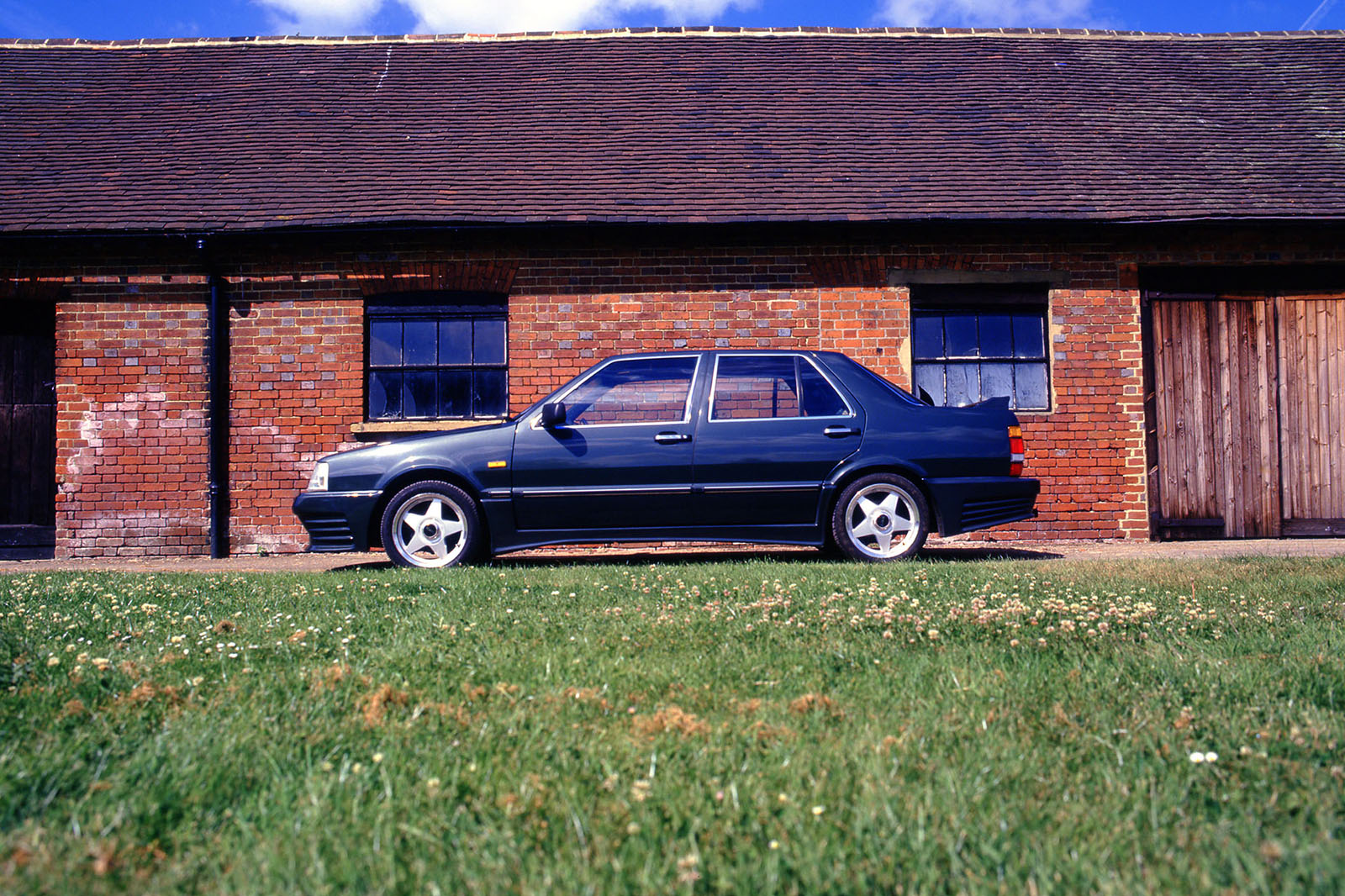 Lancia thema432
