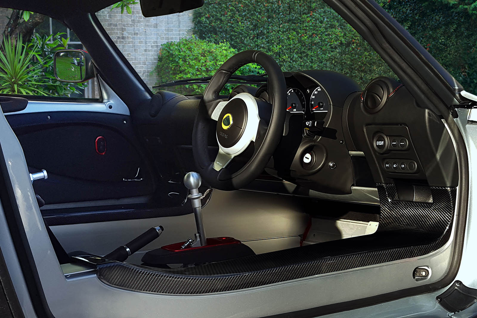 Lotus exgive 380 web 0527