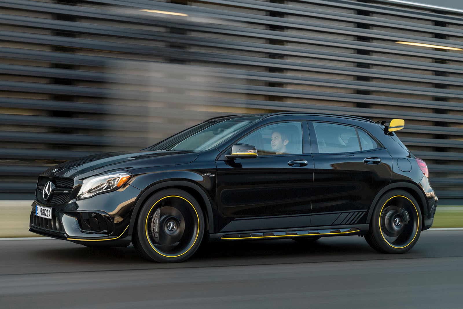 Mercedes benz gla facelift 0025