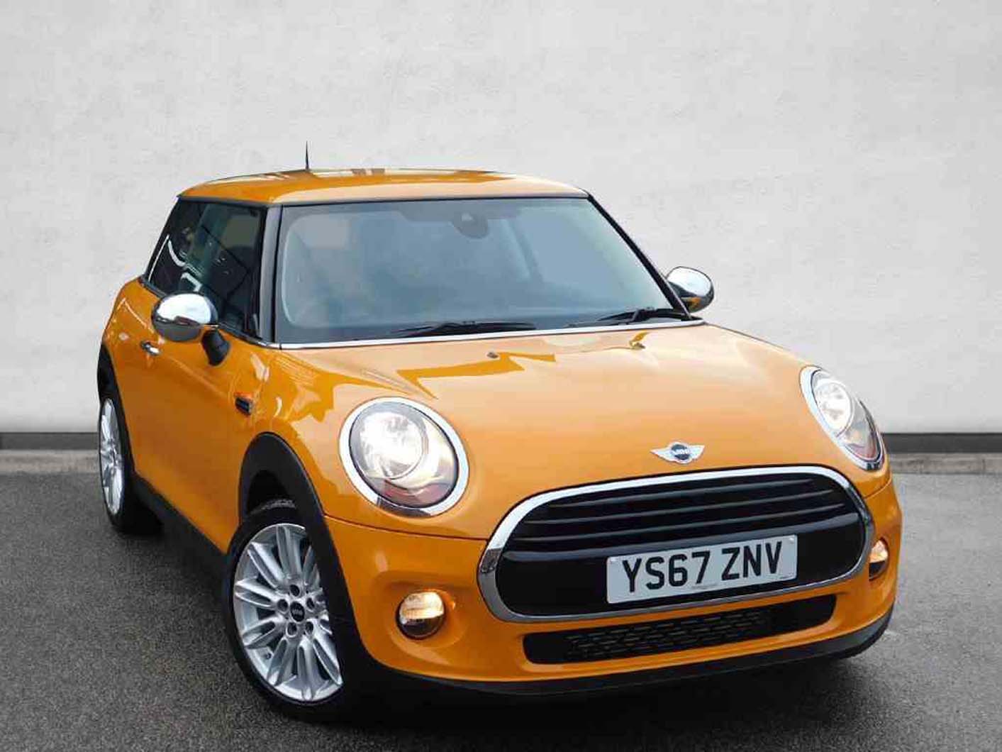 Mini hatchback 1 5 cooper 3dr pepper pack 270505919 1 1