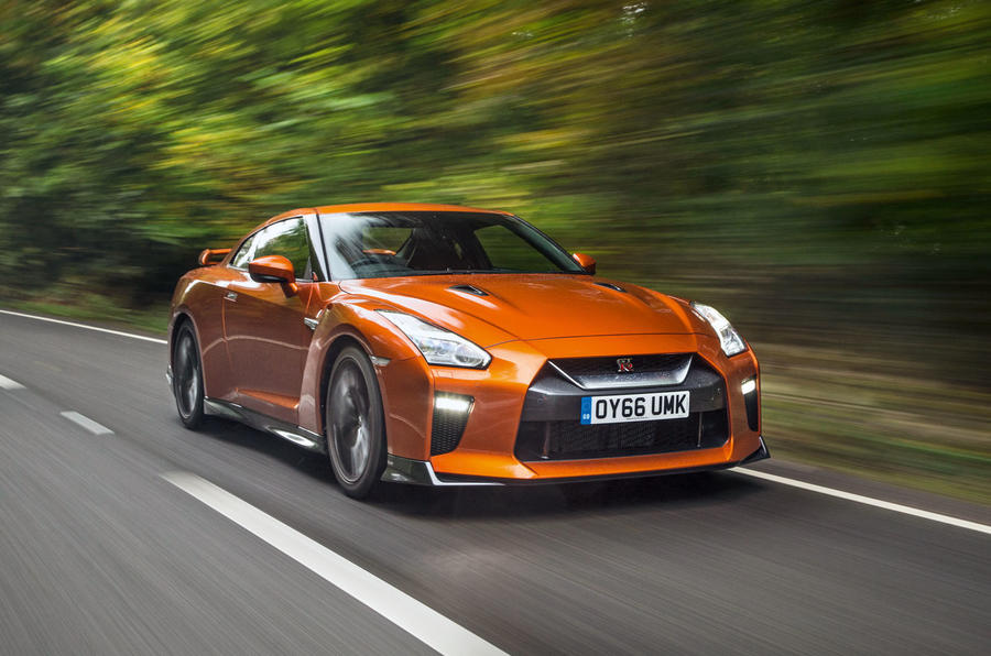 Nissan gt r