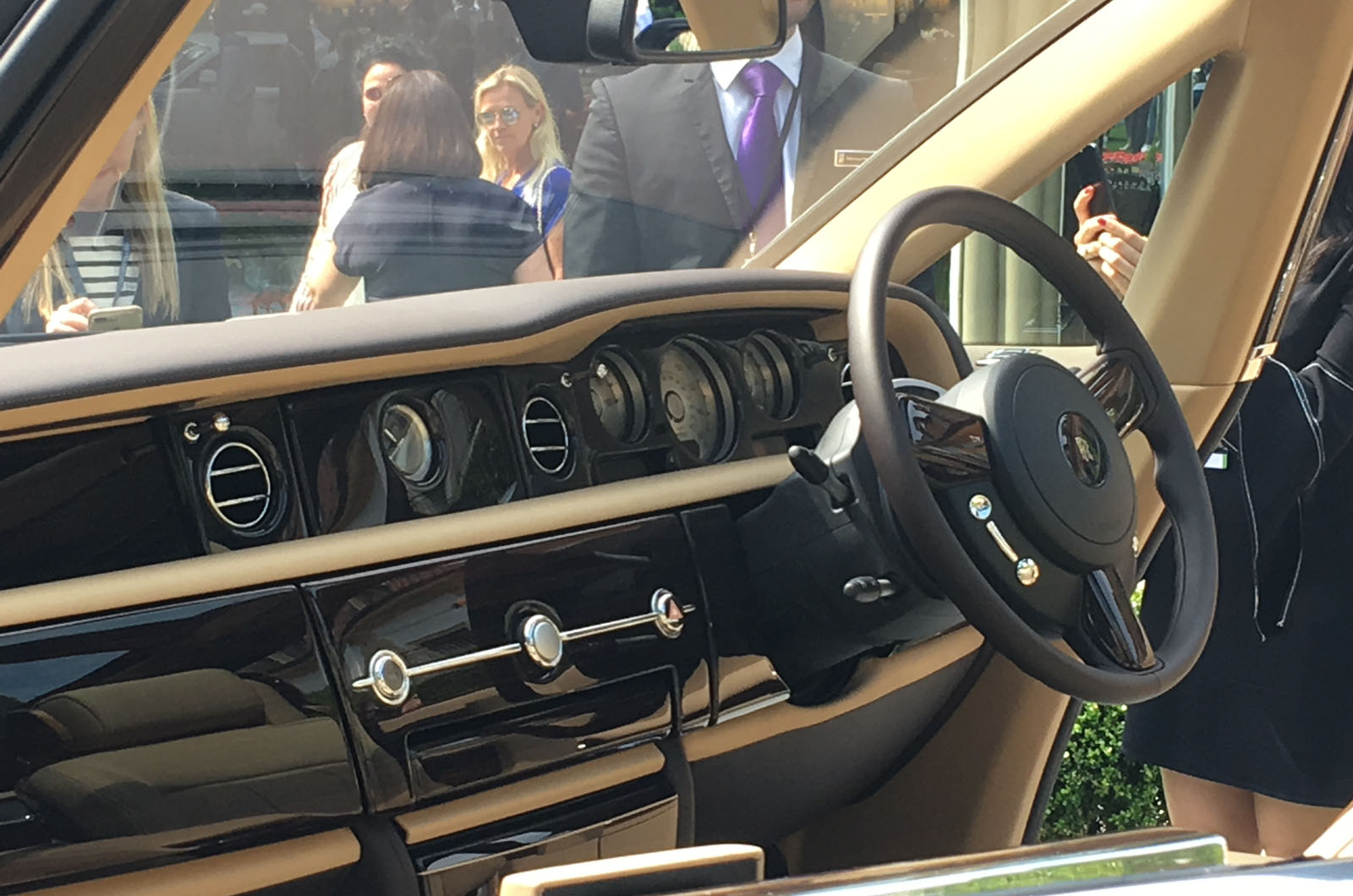 Rolls royce sweptail interior 1