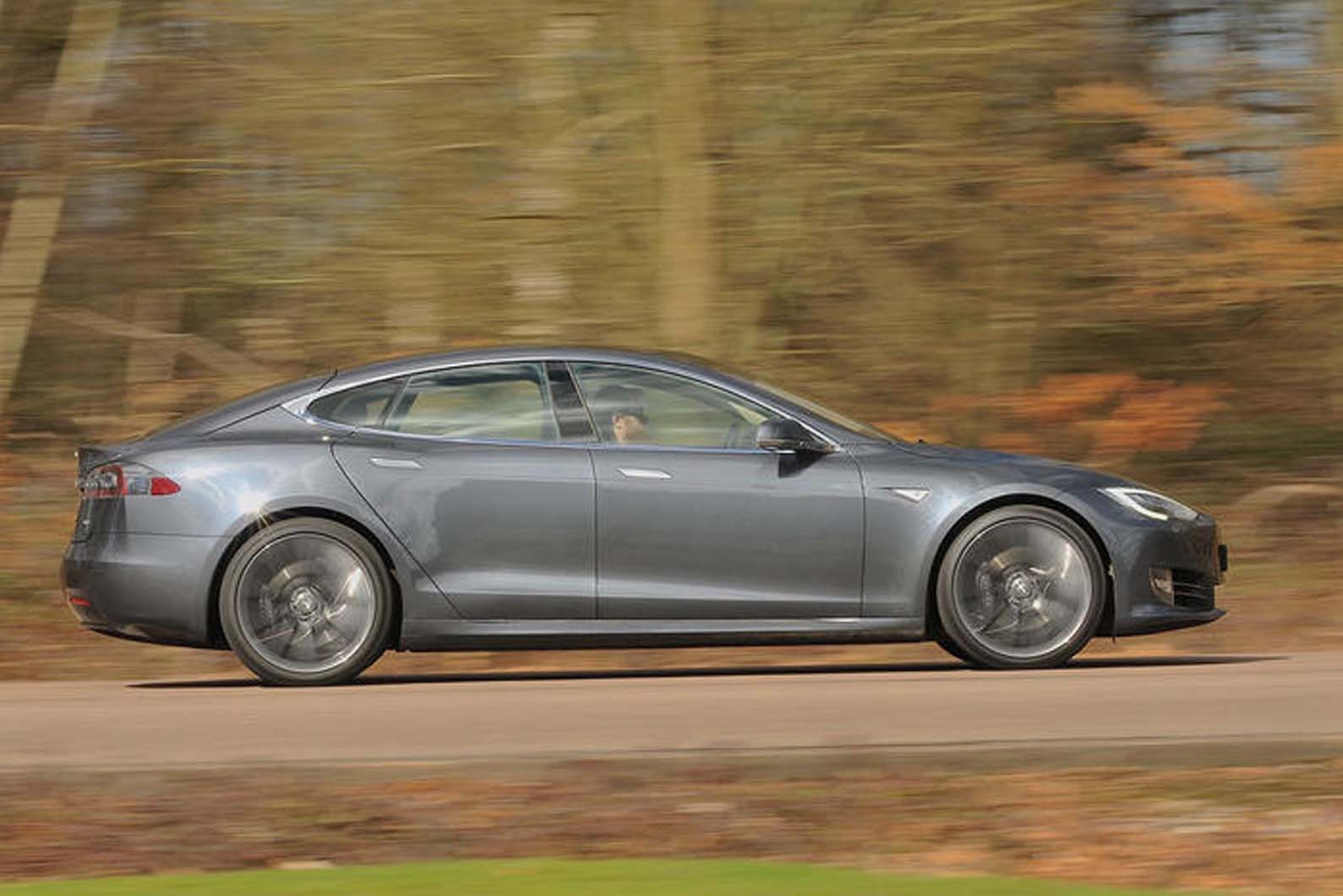 Tesla model s 95d side profile 1