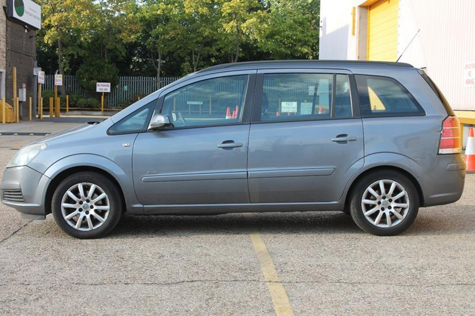Vauxhall zafira 16v club 320312195 2