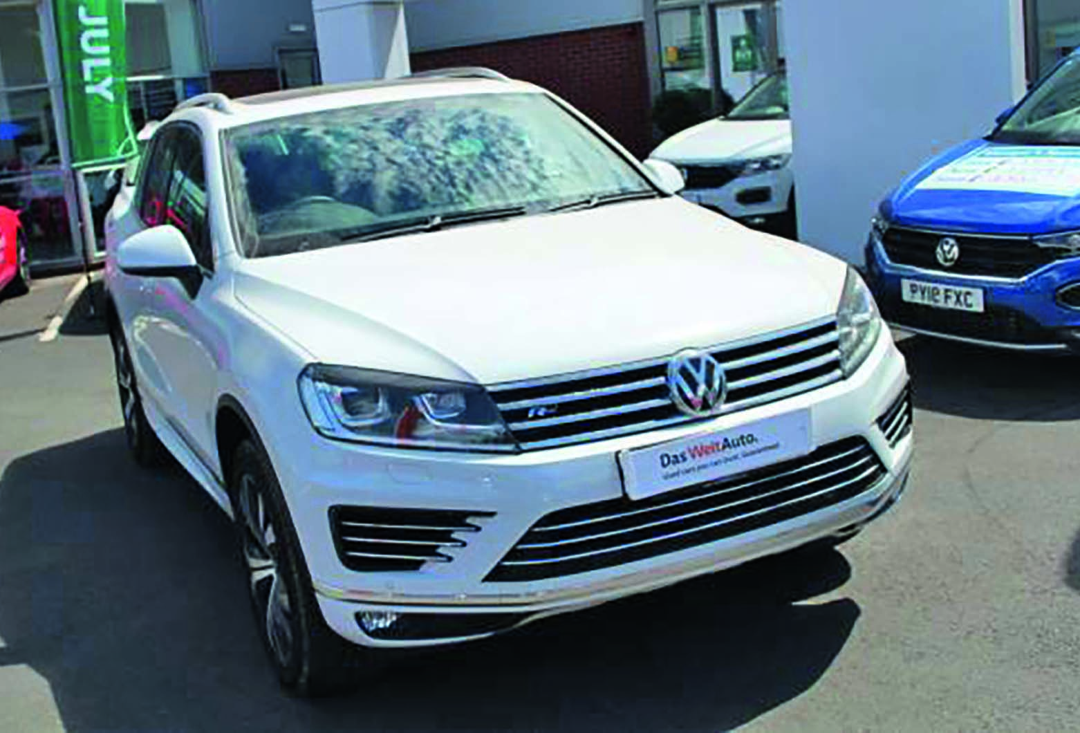 Volkswagen touareg 3 0 v6 tdi bluemotion tech 262 r line 5dr tip auto 314764952 1