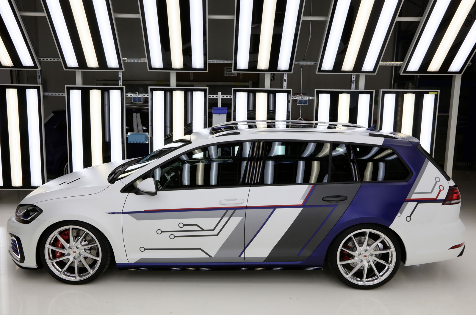 Worthersee gti meeting 2017 the golf gte estate impulse from zwickau 2