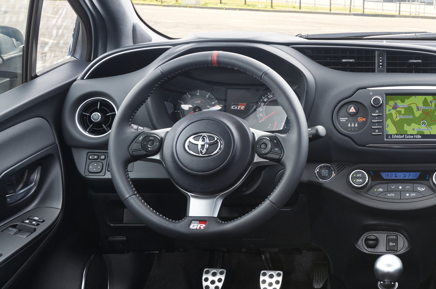 Yaris grmn mte detail 012