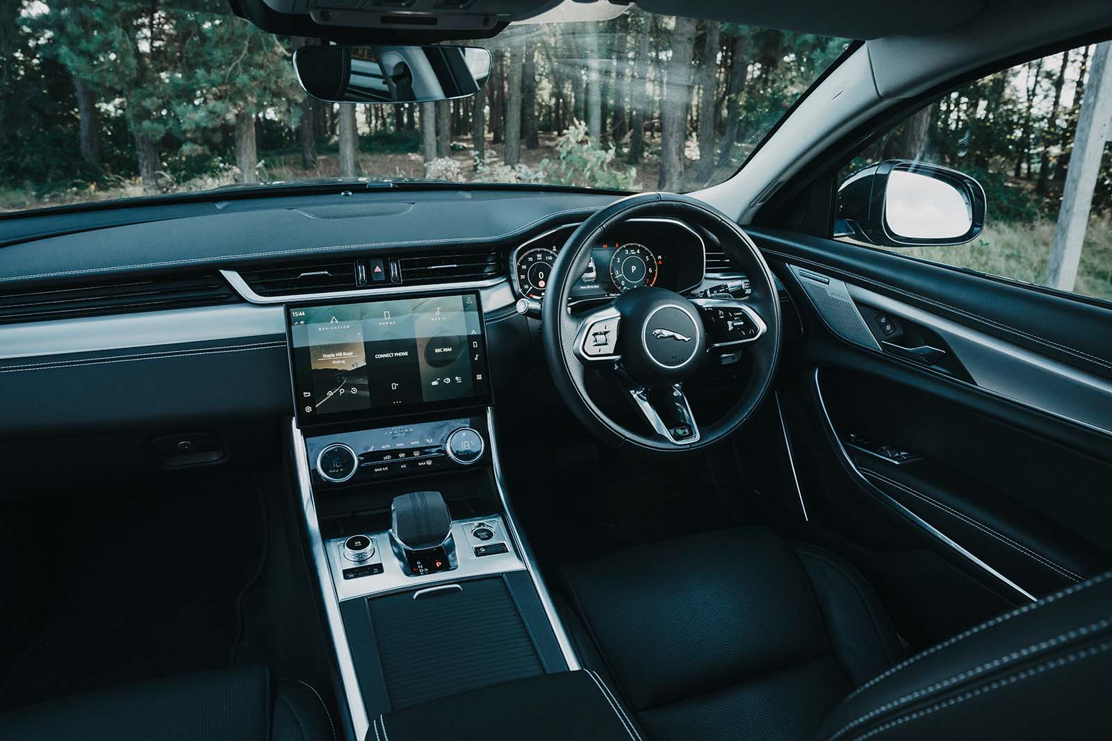 Jaguar XF interior dashboard