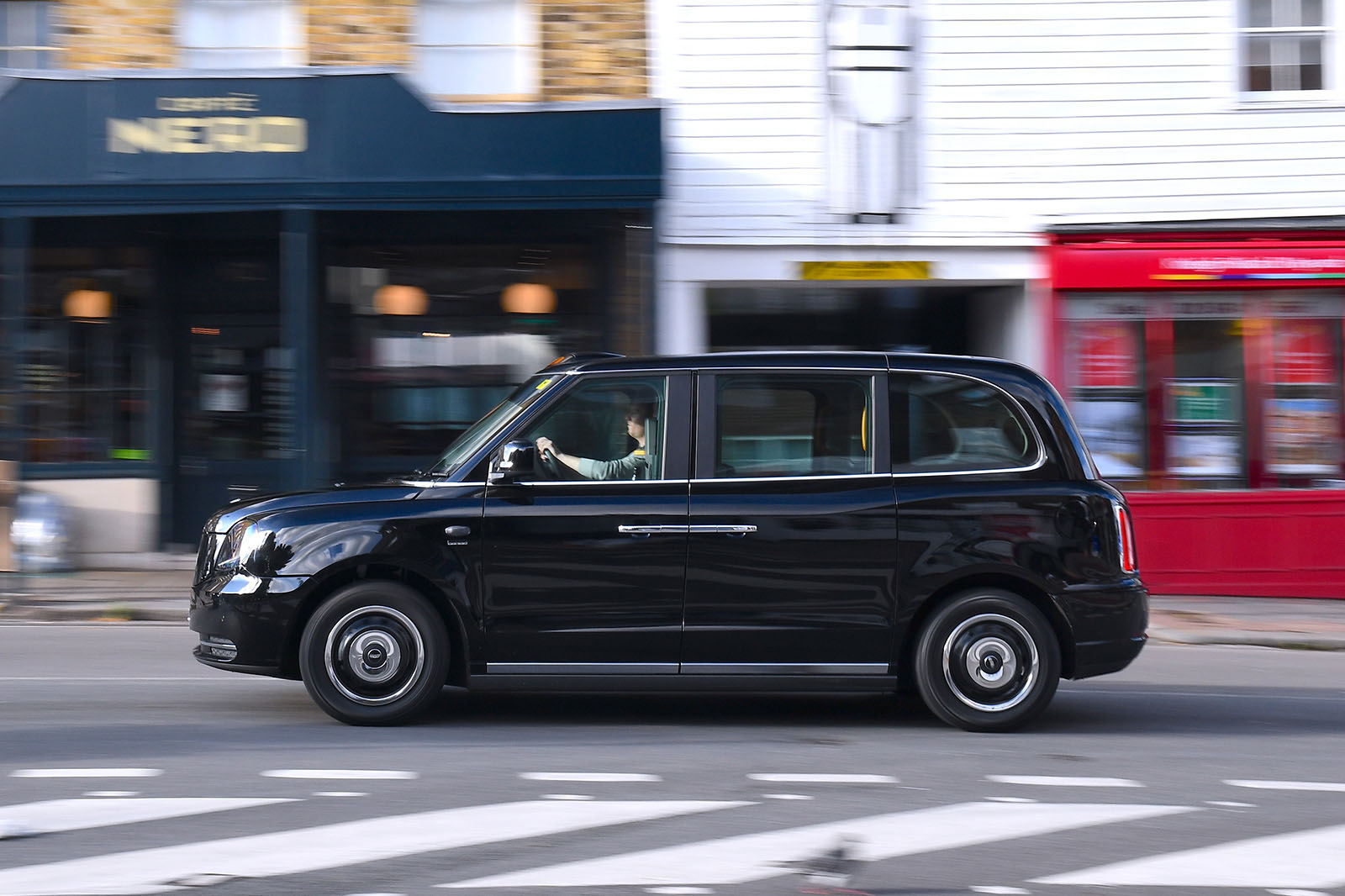 levc tx taxi review 2023 02 panning