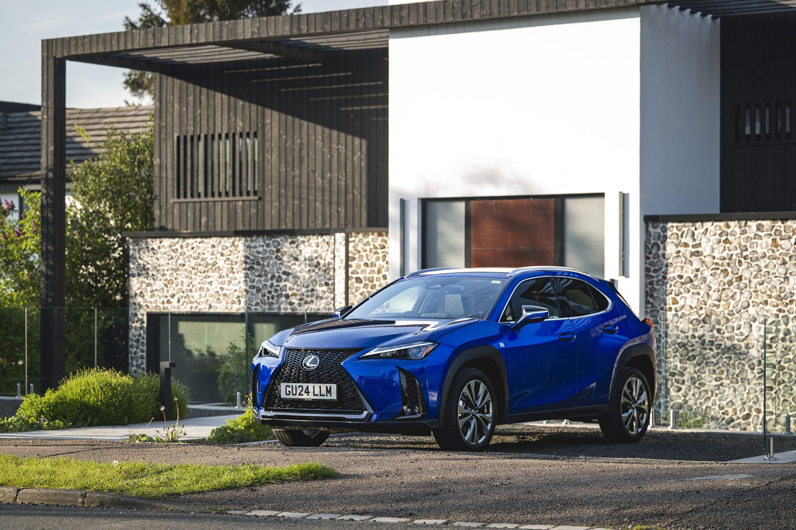 lexus ux300h review 2024 26 front static