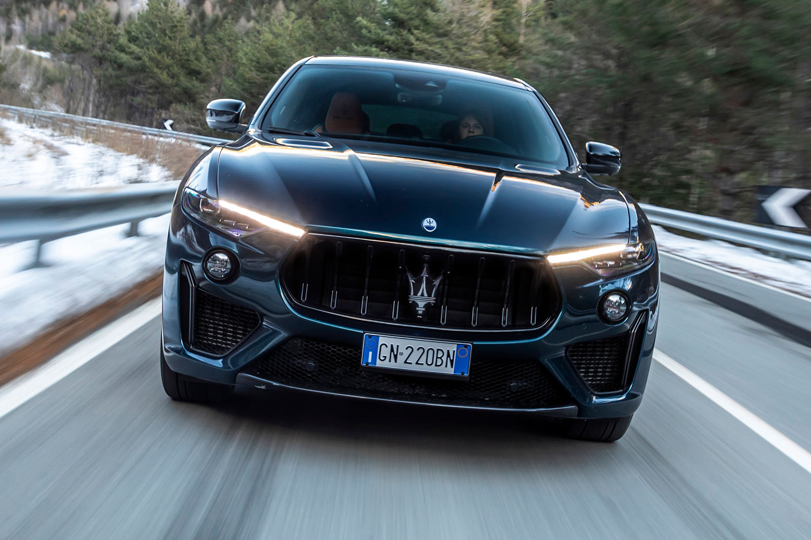 maserqati levante v8 ultima review 02 tracking frton