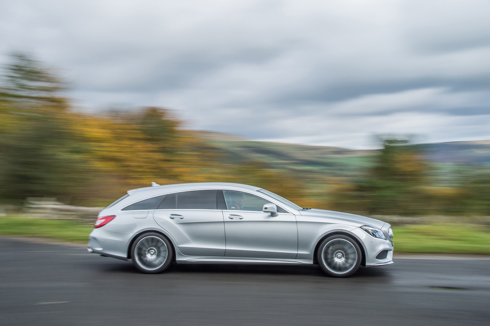 Mercedes-Benz CLS Shooting Brake side profile