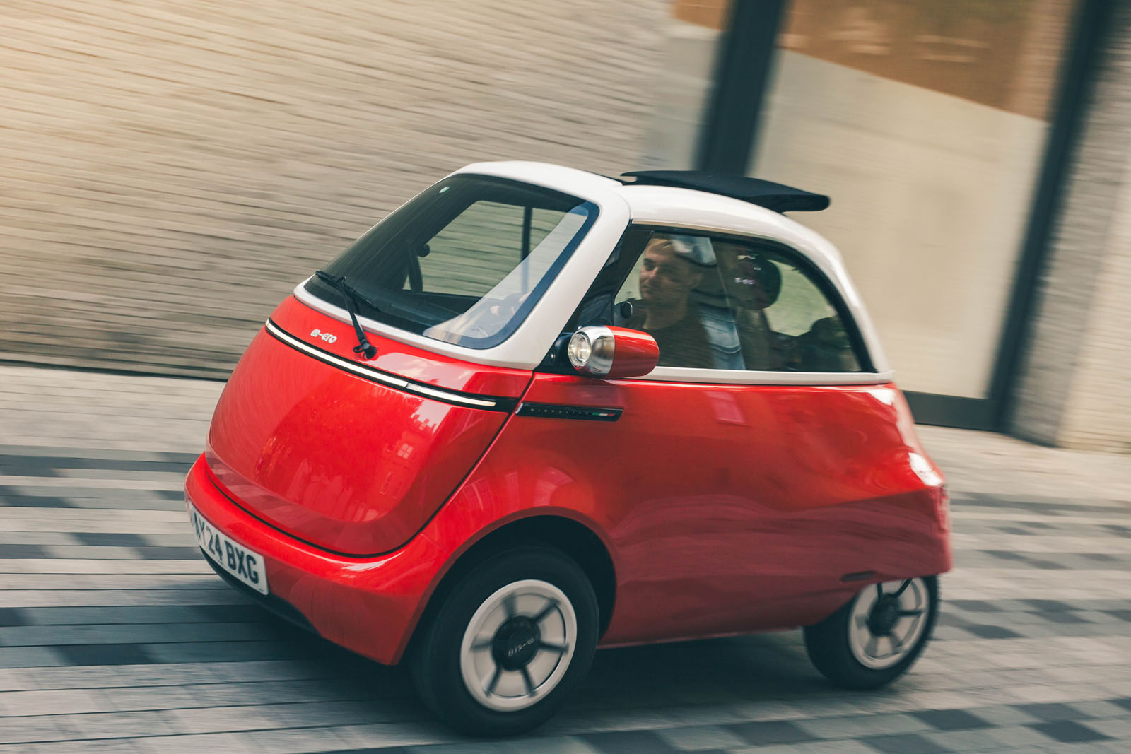 Microlino dynamic front quarter