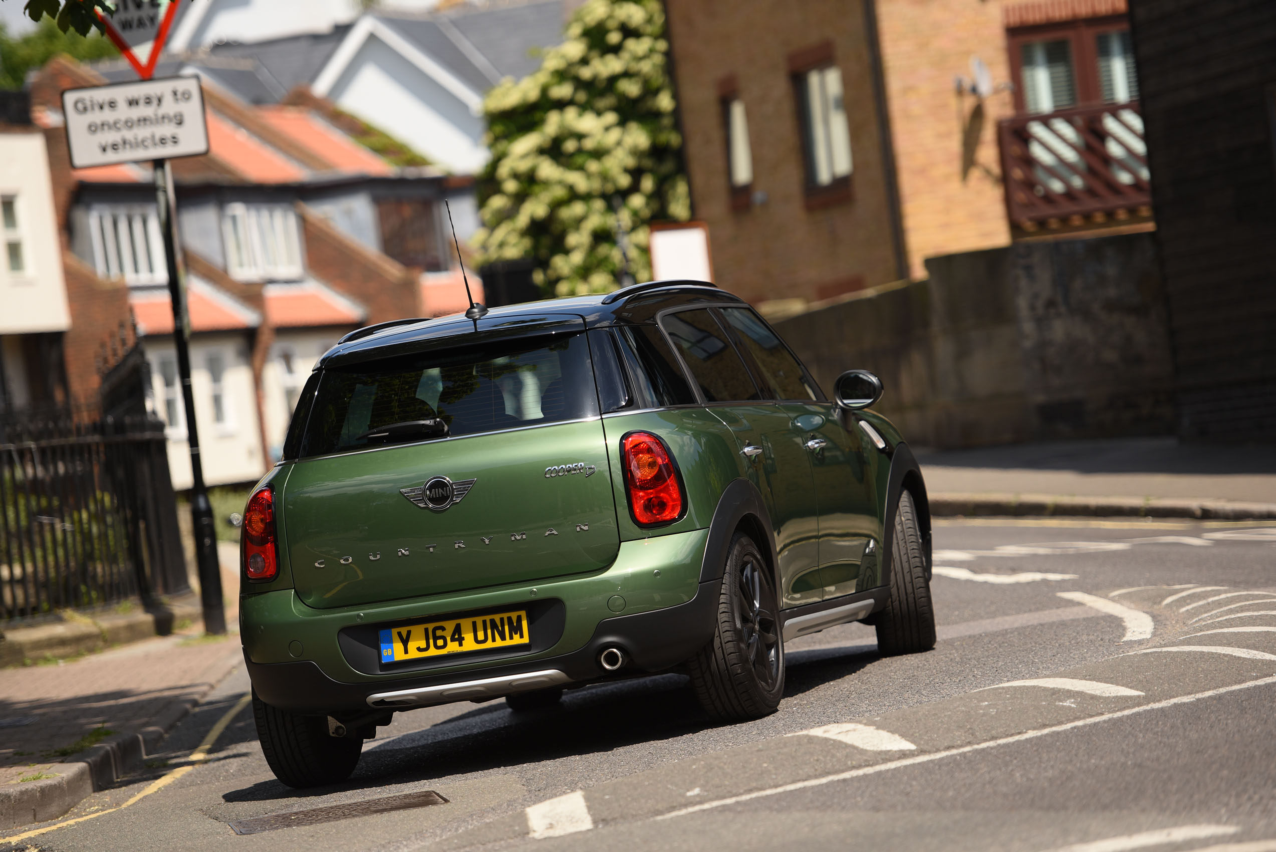 Mini Countryman rear