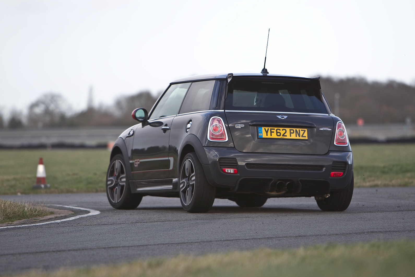 Mini GP rear cornering