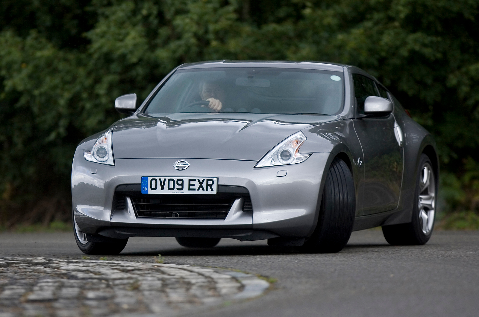 Nissan 370Z cornering