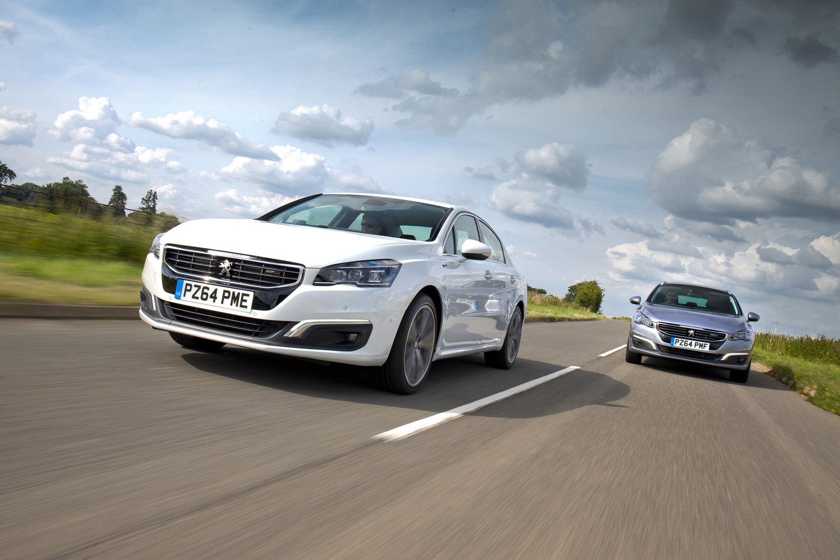 Peugeot 508 cornering