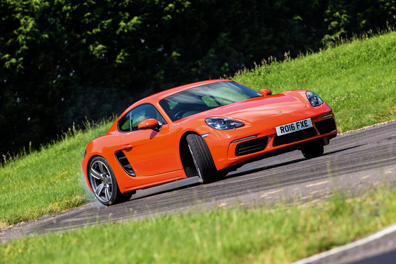 Porsche 718 Cayman cornering