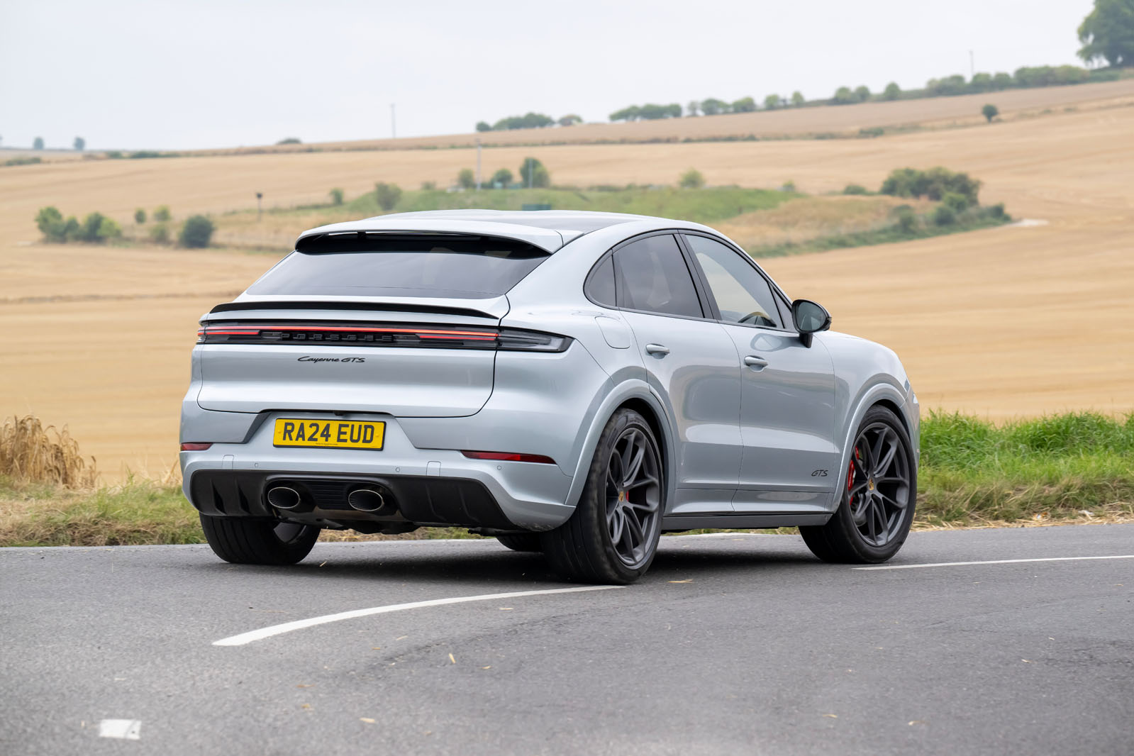 porsche cayenne gts review 2024 02