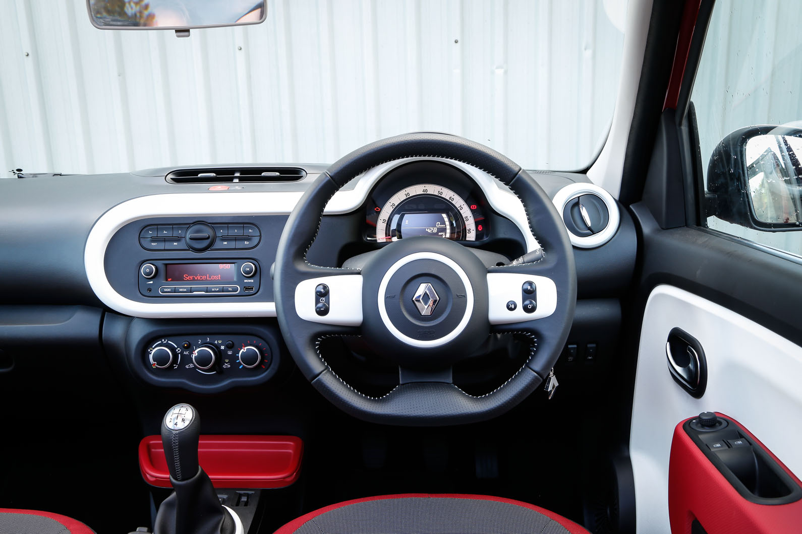 Renault Twingo dashboard