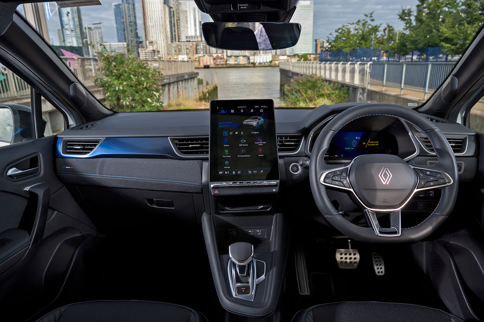 Renault Symbioz review interior