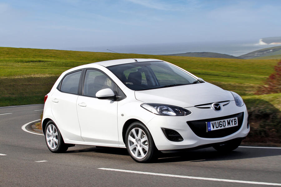 06 Mazda 2