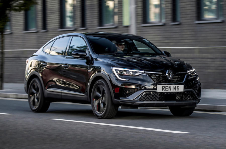 1 Renault arkana 2021 uk fd hero front 0