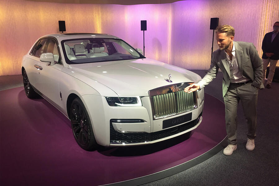 1 Rolls royce ghost front