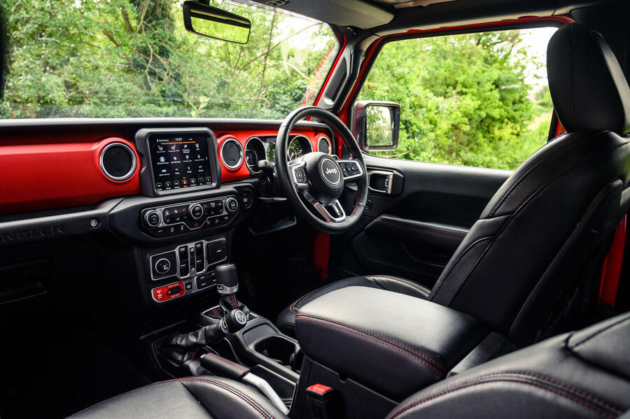 10 Jeep wrangler rubicon 2020 lt cabin